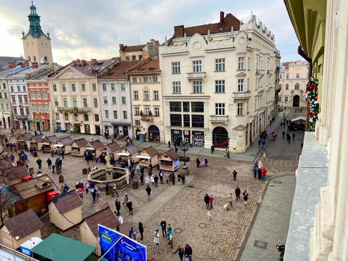 Luxury Apartment With Rynok Square View Lviv Exterior photo