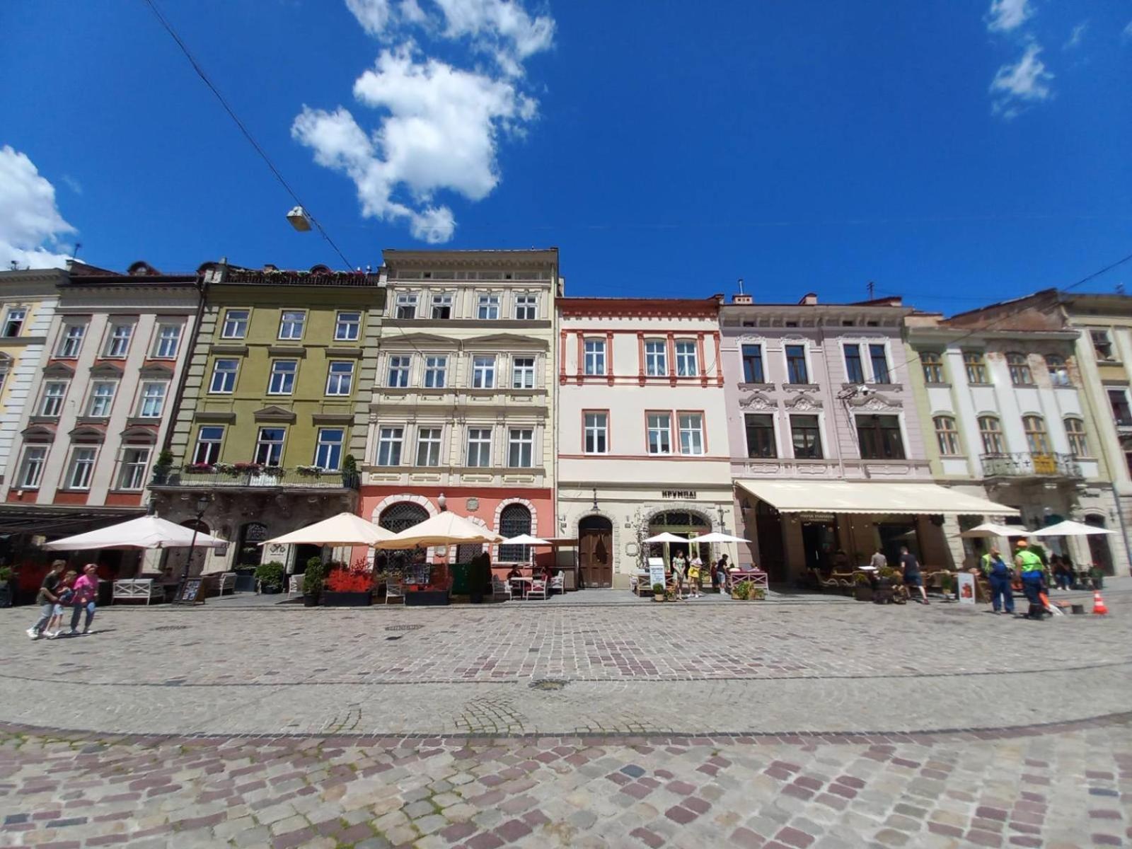 Luxury Apartment With Rynok Square View Lviv Exterior photo